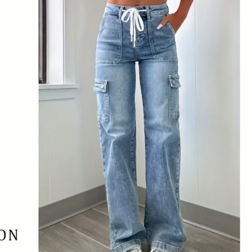 🐎NEW! Women's Straight Leg Cargo Jeans Sz 12/XL - Picture 2 of 6